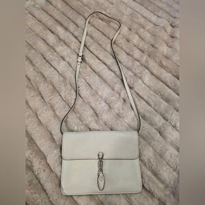 Authentic Gucci Small Jackie Cream Leather Crossbody Bag with Silver Hardware
